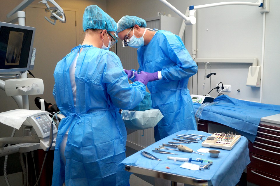 toekomst computer gas Chirurgie bij Implantologie Drenthe